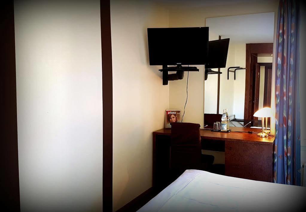 Hotel Primula Troisdorf Luaran gambar