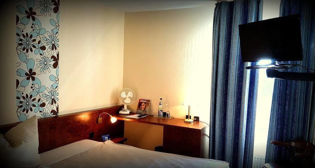Hotel Primula Troisdorf Luaran gambar