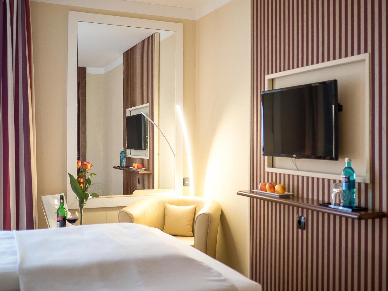Hotel Primula Troisdorf Luaran gambar